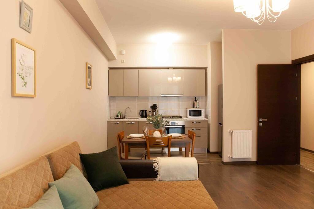 Gg Home - Cozy 1 Bedroom Apartment On Kazbegi Avenue 15 Тбилиси Экстерьер фото